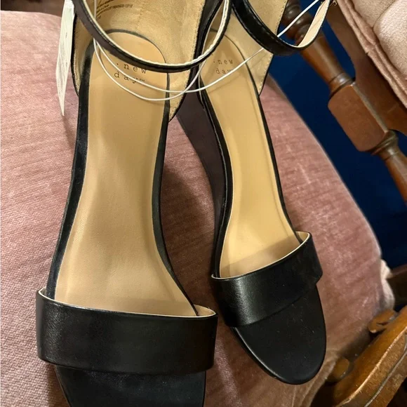 a new day black wedges size 9 NWT - Picture 2 of 4